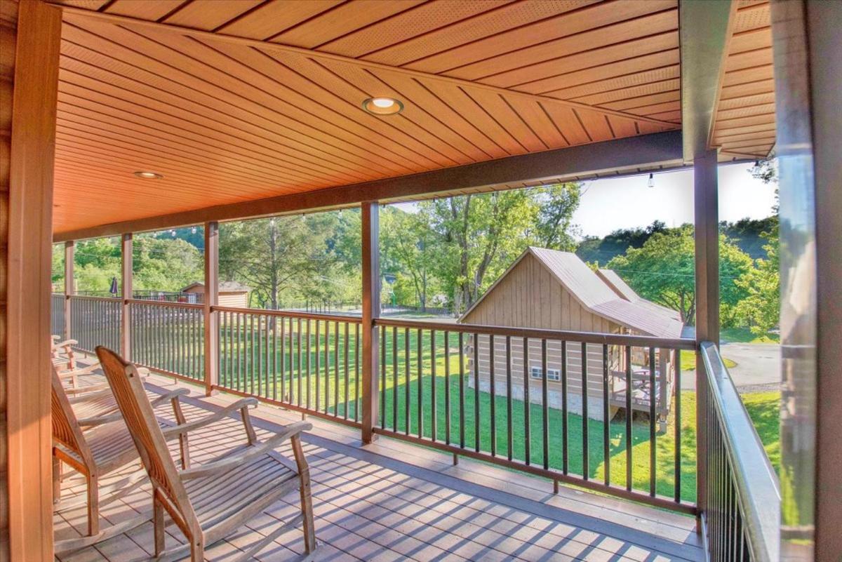 Oasis Near Smoky Mountains Chalet *