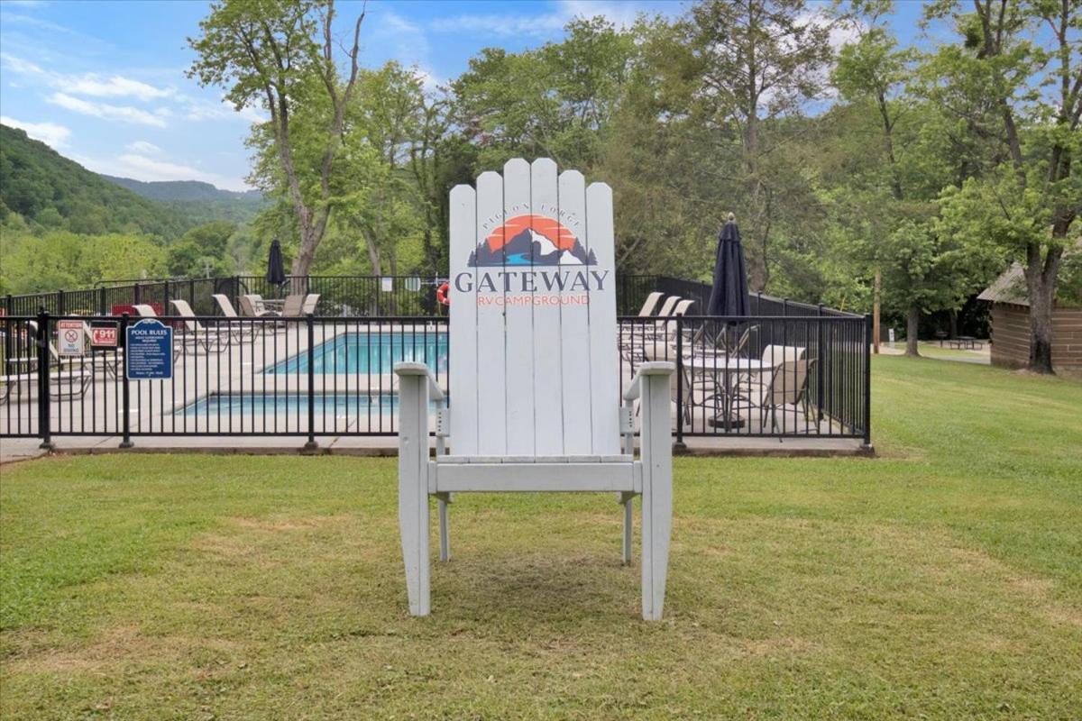 Chalet Oasis Near Smoky Mountains
