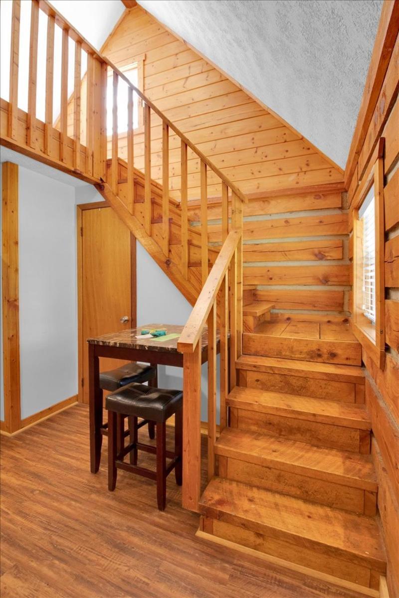 Chalet Oasis Near Smoky Mountains Pigeon Forge